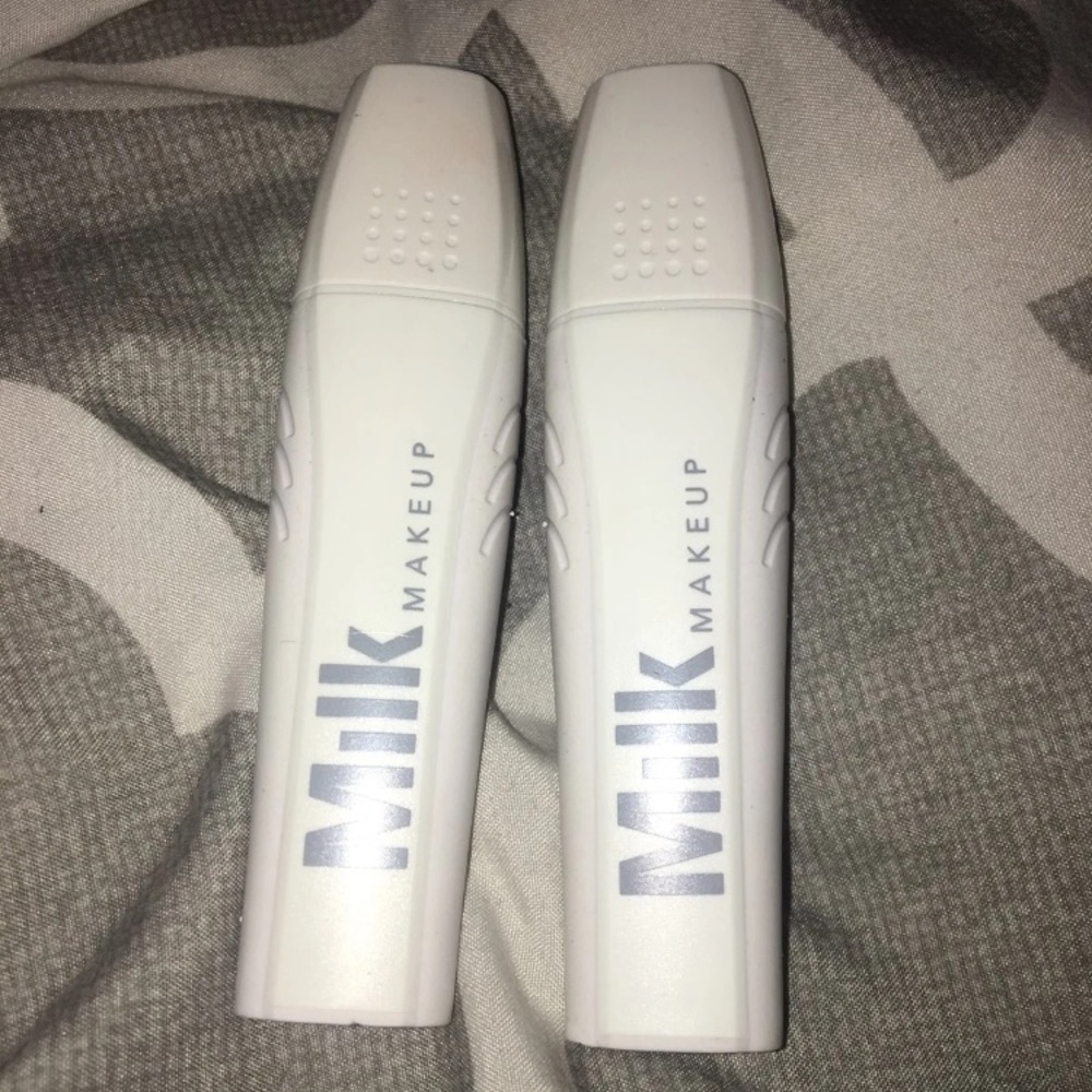 Milk Lip Marker turnt